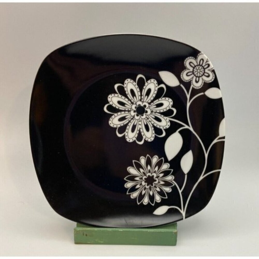 Oleg Cassini Artist's Fleur Salad Plate Flower‎ Set of Four